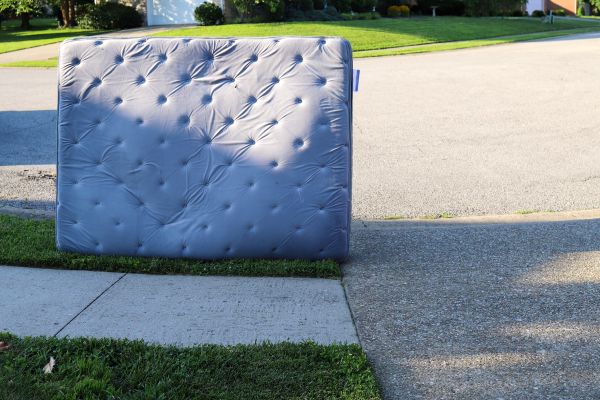 Mattress Removal Service in Kent